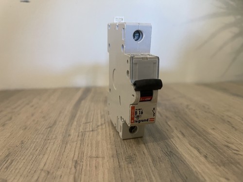 Legrand amp type - legrand, 16