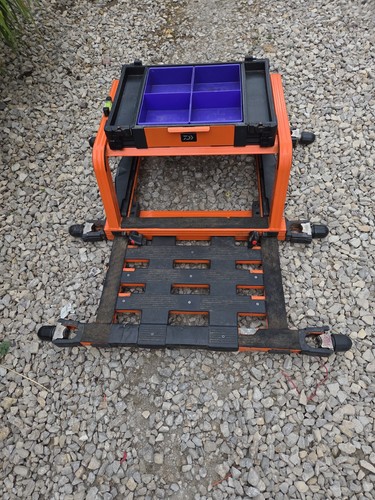 Guru rive fishing - seat, box