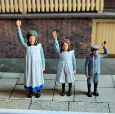 OO GAUGE THREE RAILWAY