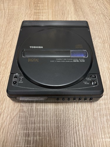 Toshiba compact disc player - disc,