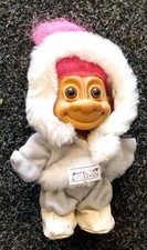 Eskimo In Style Troll Figure