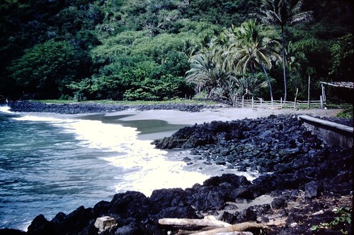 Date beautiful beach hawaii - date,