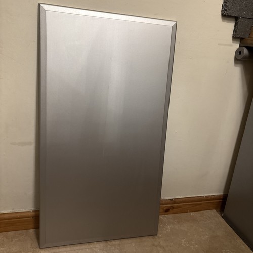 Sleek silver table top - sleek, |