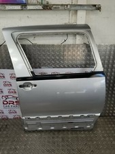 TOYOTA LUCIDA ESTIMA SLIDING DOOR PASSENGER LEFT N/S IN SILVER  (1990 -1999)