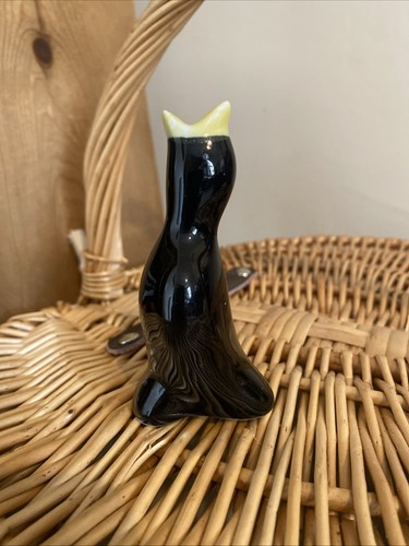 Black bird pie funnell - bird, ceramic