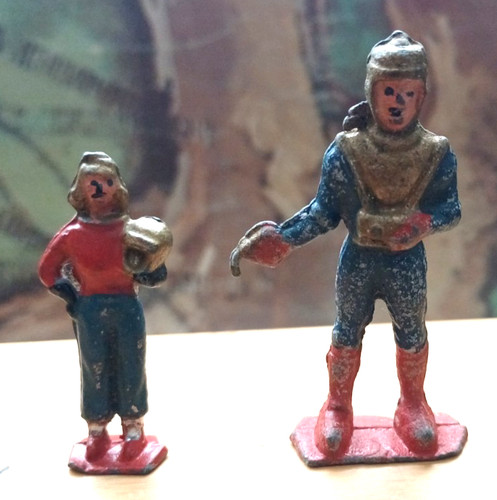 Vintage spacemen figures with - spacemen,