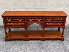 TITCHMARSH AND GOODWIN STYLE OAK SIDEBOARD DRESSER BASE HALL LAMP TABLE TV STAND
