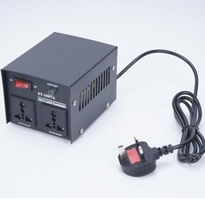200W Step Up & Down Voltage Transformer Output 110V - 120V & 220V - 240V