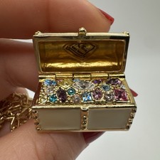 Disney Couture Pendant –