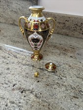 ROYAL CROWN DERBY; a 1128