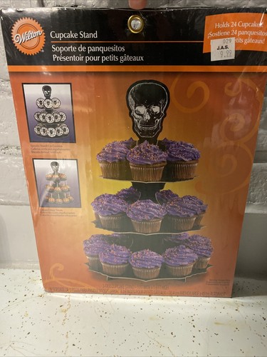 Wilton halloween skull tier - wilton,