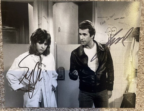 Happy days signed 10x8 - -,