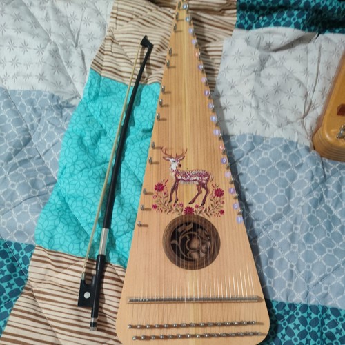 Alto strings bowed psaltery - alto,