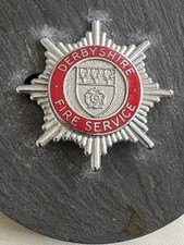 OBSOLETE DERBYSHIRE FIRE SERVICE CAP BADGE. 