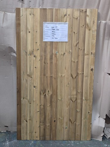Flat top wooden timber - top, garden