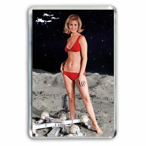 Retro sci ufo moonbase - retro,