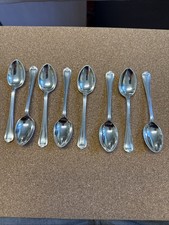 Old English Pattern Set Of 8