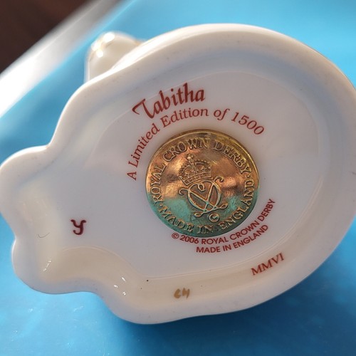 Royal crown derby - cat, tabitha