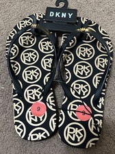 DKNY Women's Flip Flops SIZE