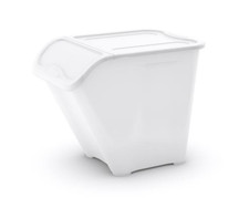 Stacking White Waste / Recycle