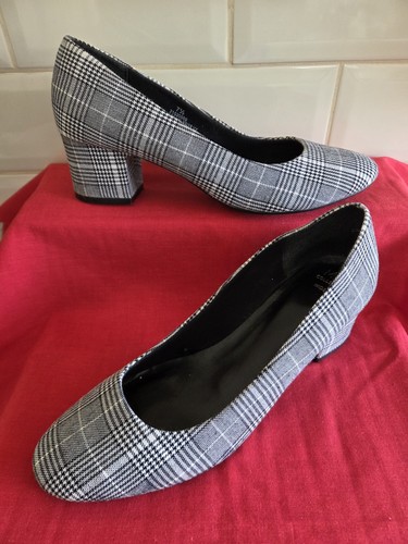 Women black white - m&s, tartan