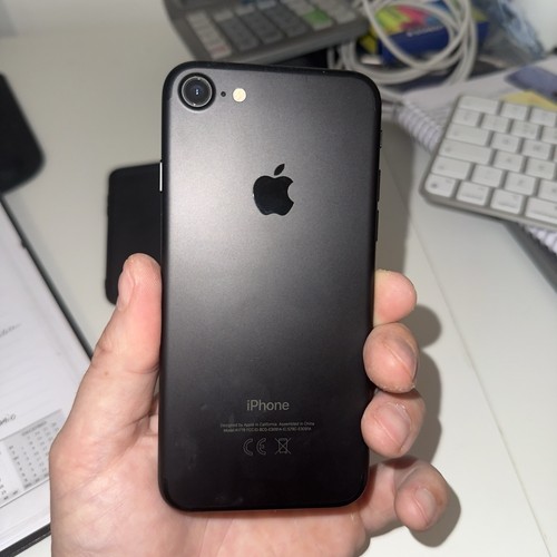 Iphone black 32gb - iphone, 7