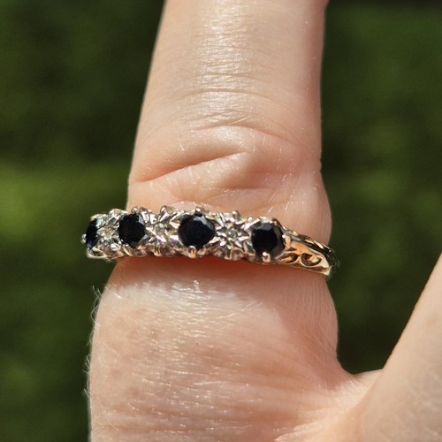 Hallmarked 9ct gold sapphire - hallmarked,