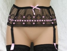 SUSPENDER BELT SIZE 8 10 LA