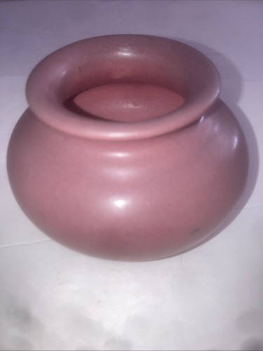Van briggle pottery vase with - van,