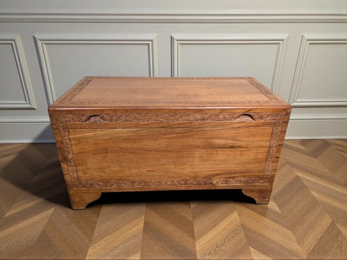 Solid camphor wood oriental - a,