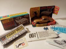 CORGI TOYS 261 JAMES BOND’S ASTON MARTIN DB5- 2nd EDITION 1967-COMPLETE