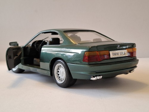 Maisto special edition - 1:18,