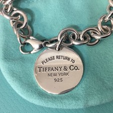 Return To Tiffany & Co Round