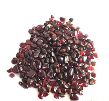 25g Garnet crystal chips -