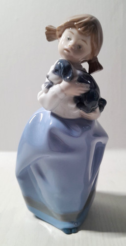 Nao lladro girl holding - nao, by