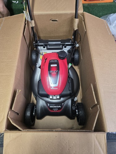 Honda self propeled lawn - honda,