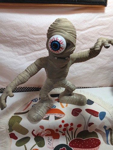 Rare stretch screamer one eyed - screamer,