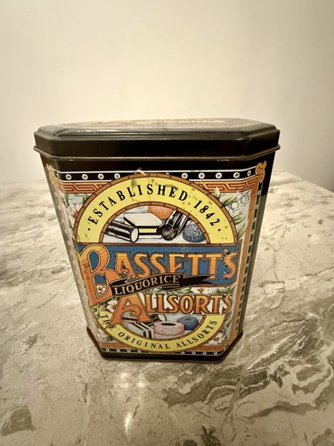 Vintage 1992 bassett - vintage, bassett's