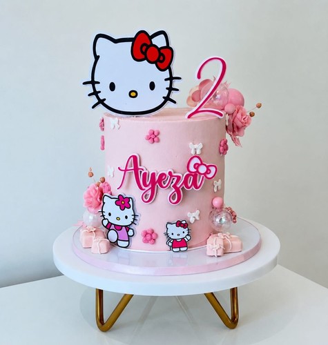 Cute kitty cake topper