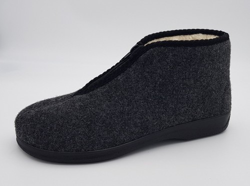 Intermax slippers cabin boots