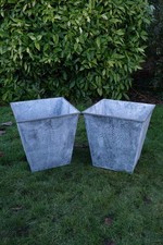 35cm Medium Zinc Square
