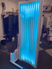9 Tube 160 Watt Elite canopy sunbed.  