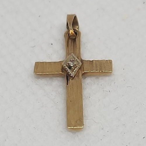 14k yellow gold - cross, pendant