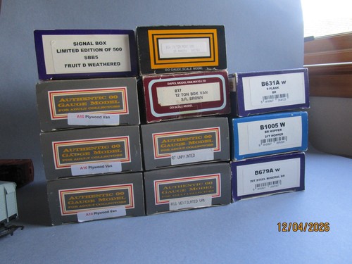 Dapol wagons various van open - dapol, van/open