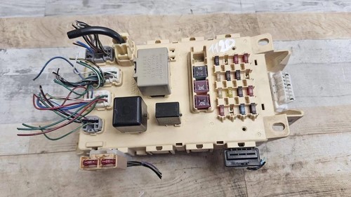 Toyota yaris fuse box - yaris,
