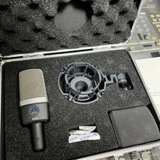 AKG C214 Condenser Microphone
