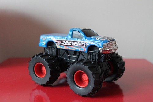 Hot wheels racing - hot, 4.5”