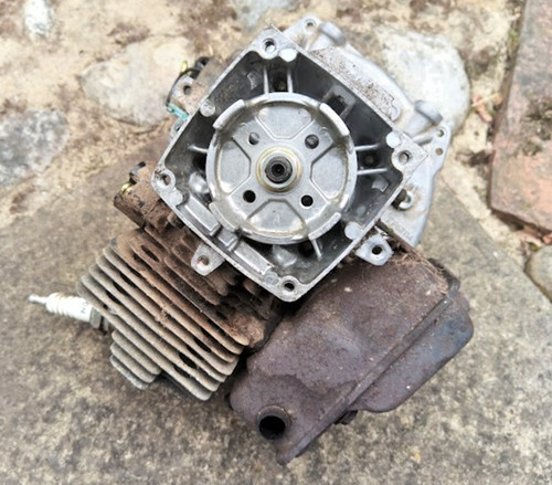 Komatsu zenoah g4k engine - komatsu,