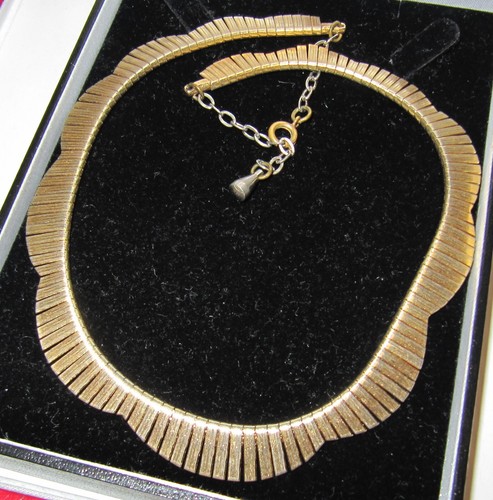 Vintage jewellery cleopatra - vintage,
