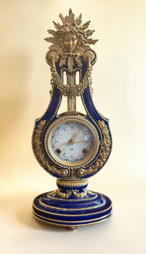 Marie antoinette clock - a,
